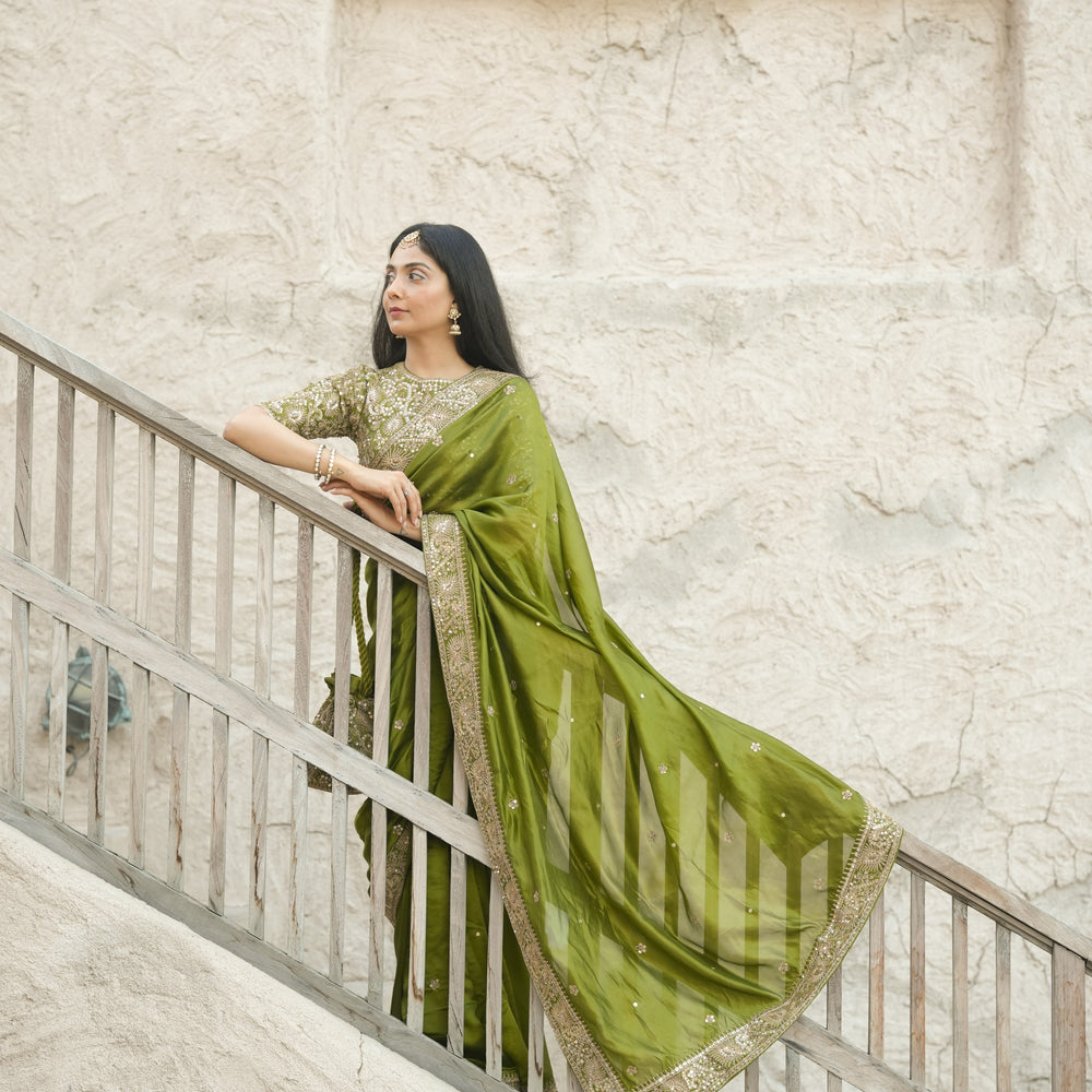 
                      
                        Lakshmi Saree Set
                      
                    