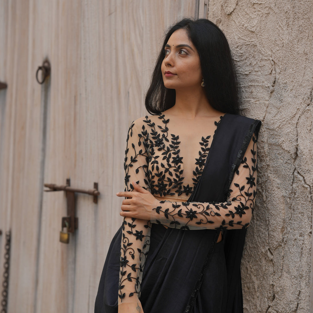 
                      
                        Raaya Saree
                      
                    