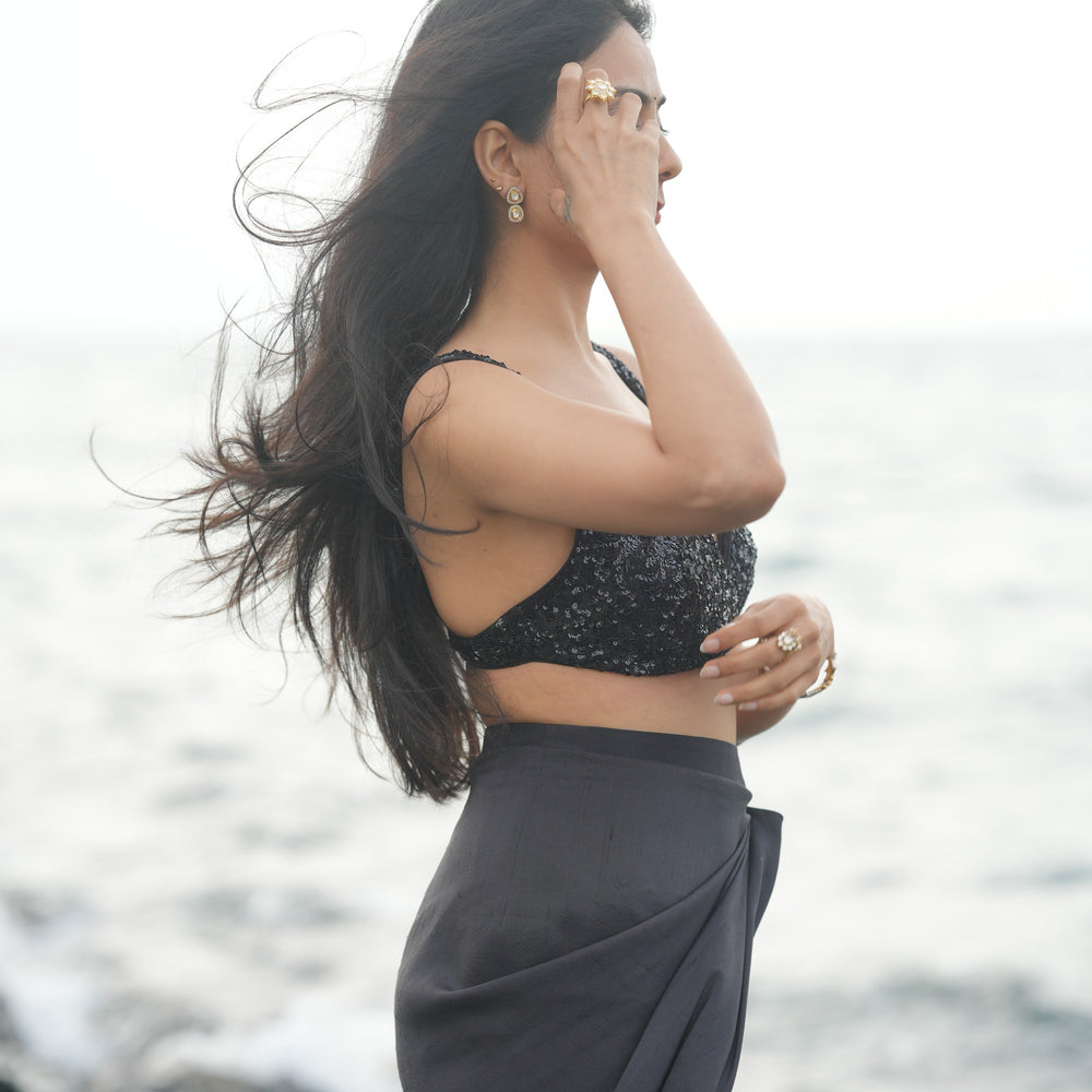 
                      
                        Roshni Blouse
                      
                    