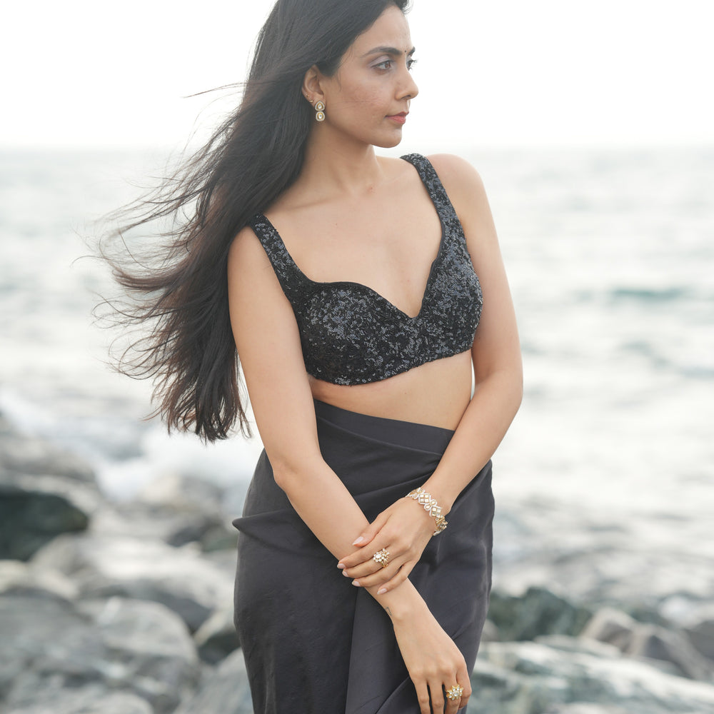 
                      
                        Roshni Blouse
                      
                    