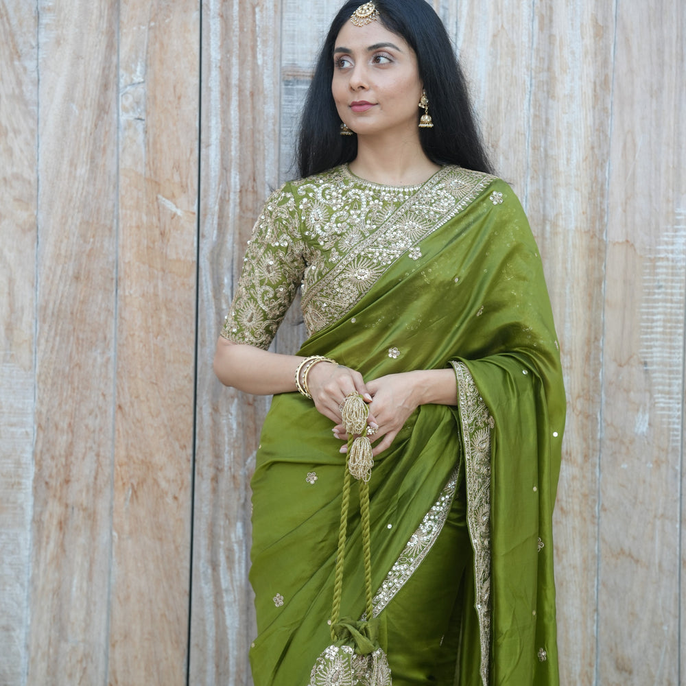 
                      
                        Lakshmi Potli
                      
                    