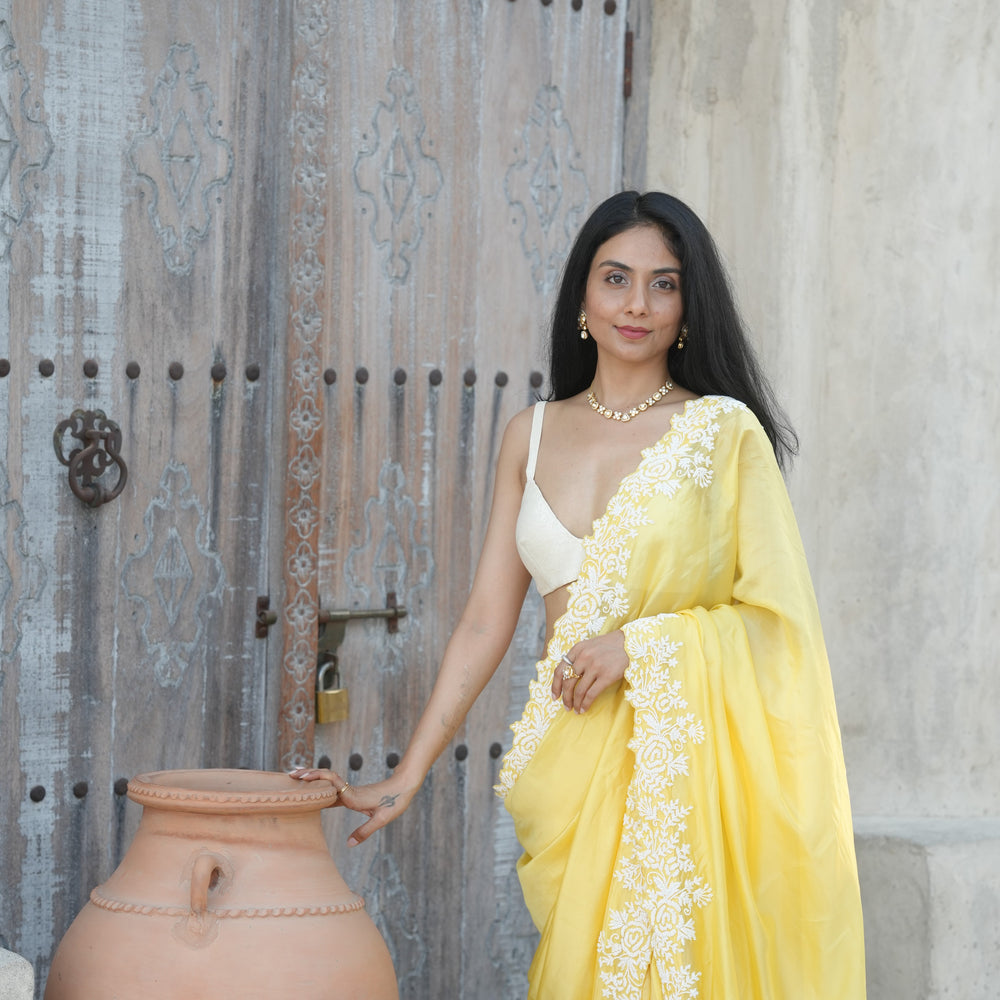 
                      
                        Pari Blouse
                      
                    