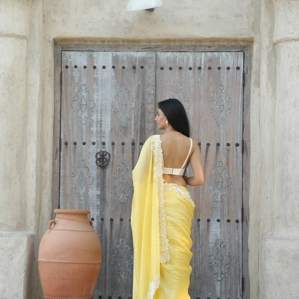 
                      
                        Pari Blouse
                      
                    