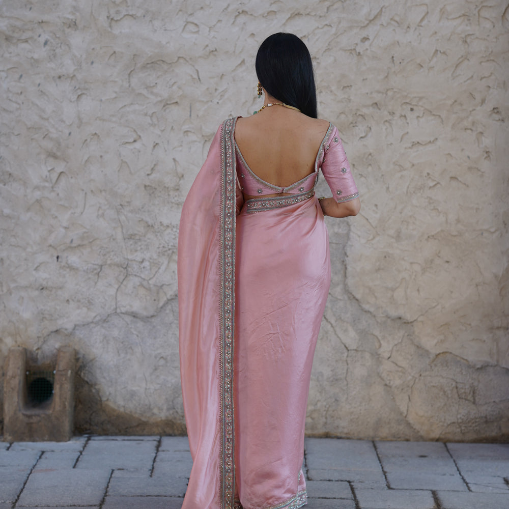 
                      
                        Noori Saree Set
                      
                    